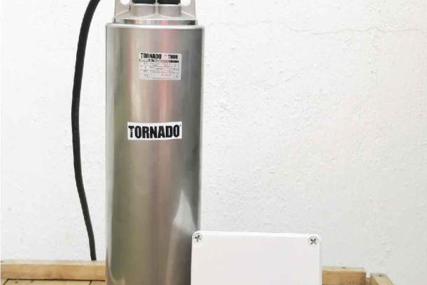 BOMBA SUMERGIBLE TORNADO SERIE THOR CON CAJA DE CONTROL 1/2 HP